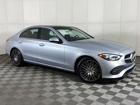 Used 2025 Mercedes-Benz C 300 4MATIC Sedan image 6