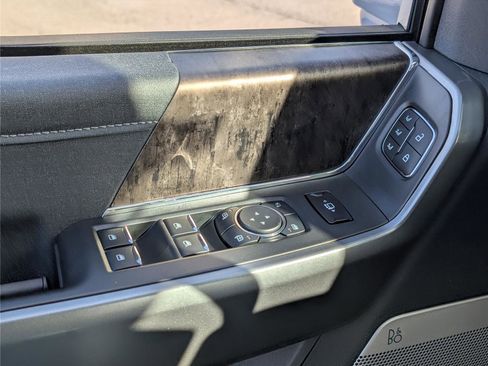 Used 2026 Ford F450 Lariat w/ FX4 Off-Road Package image 20