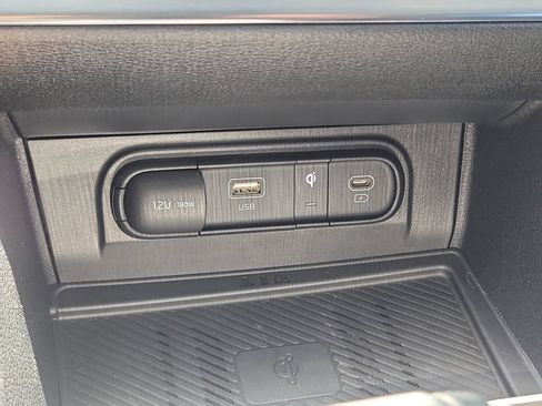 Used 2023 Kia Sportage EX FWD image 22