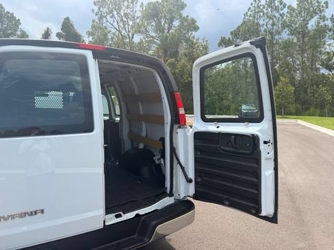 Used 2025 GMC Savana 2500 w/ Driver Convenience Package RWD image 14
