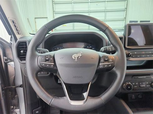 Used 2023 Ford Bronco Sport Badlands image 21