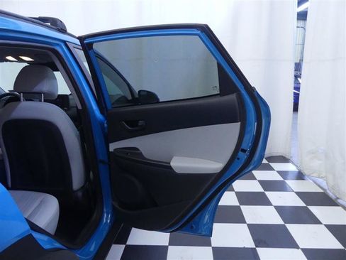 Used 2022 Hyundai Kona SEL FWD image 26