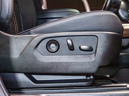 Used 2024 Chevrolet Silverado 2500 High Country w/ Midnight Edition image 30