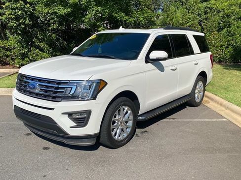 Used 2021 Ford Expedition XLT RWD image 3
