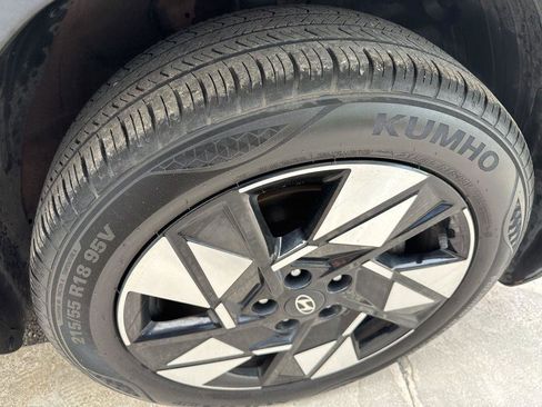 Used 2024 Hyundai Kona SEL FWD image 13