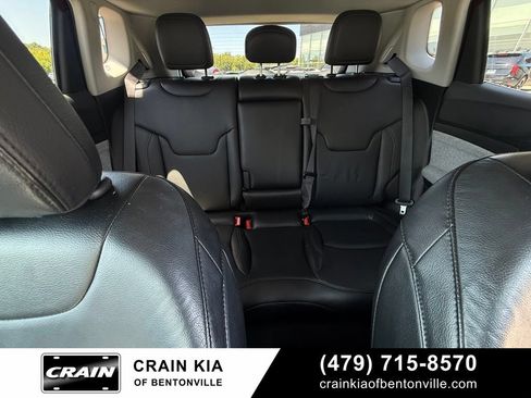 Used 2022 Jeep Compass Latitude AWD/4WD image 28