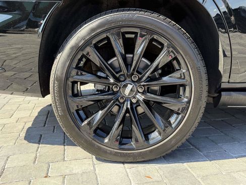 Used 2026 Cadillac Escalade Platinum Sport w/ LPO, ONYX Package image 15