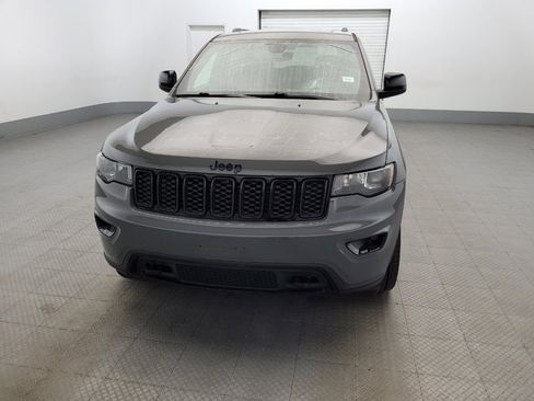 Used 2019 Jeep Grand Cherokee Laredo image 15