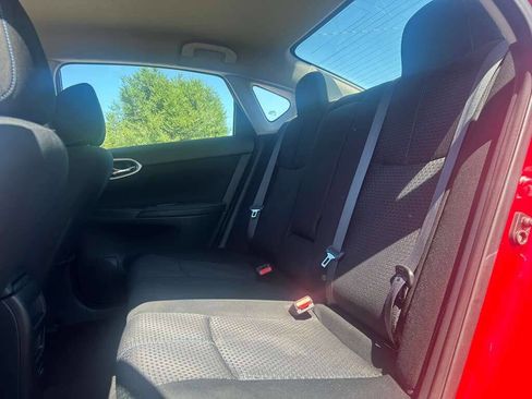 Used 2019 Nissan Sentra SR FWD image 16