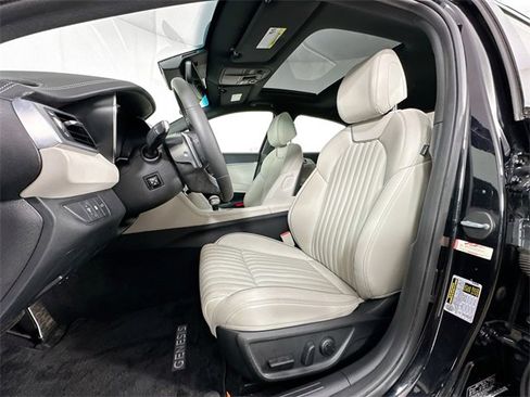 Used 2023 Genesis G70 2.0T w/ Sport Prestige Package image 11