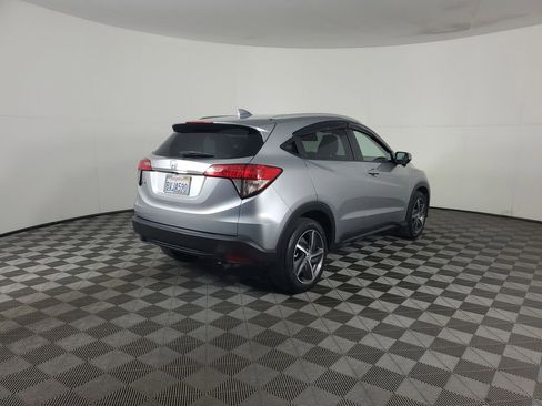 Used 2021 Honda HR-V EX image 4