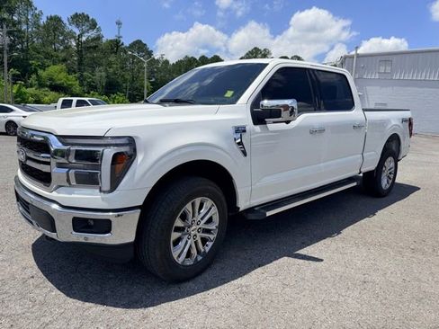 Used 2025 Ford F150 Lariat w/ Equipment Group 502A High AWD/4WD image 7