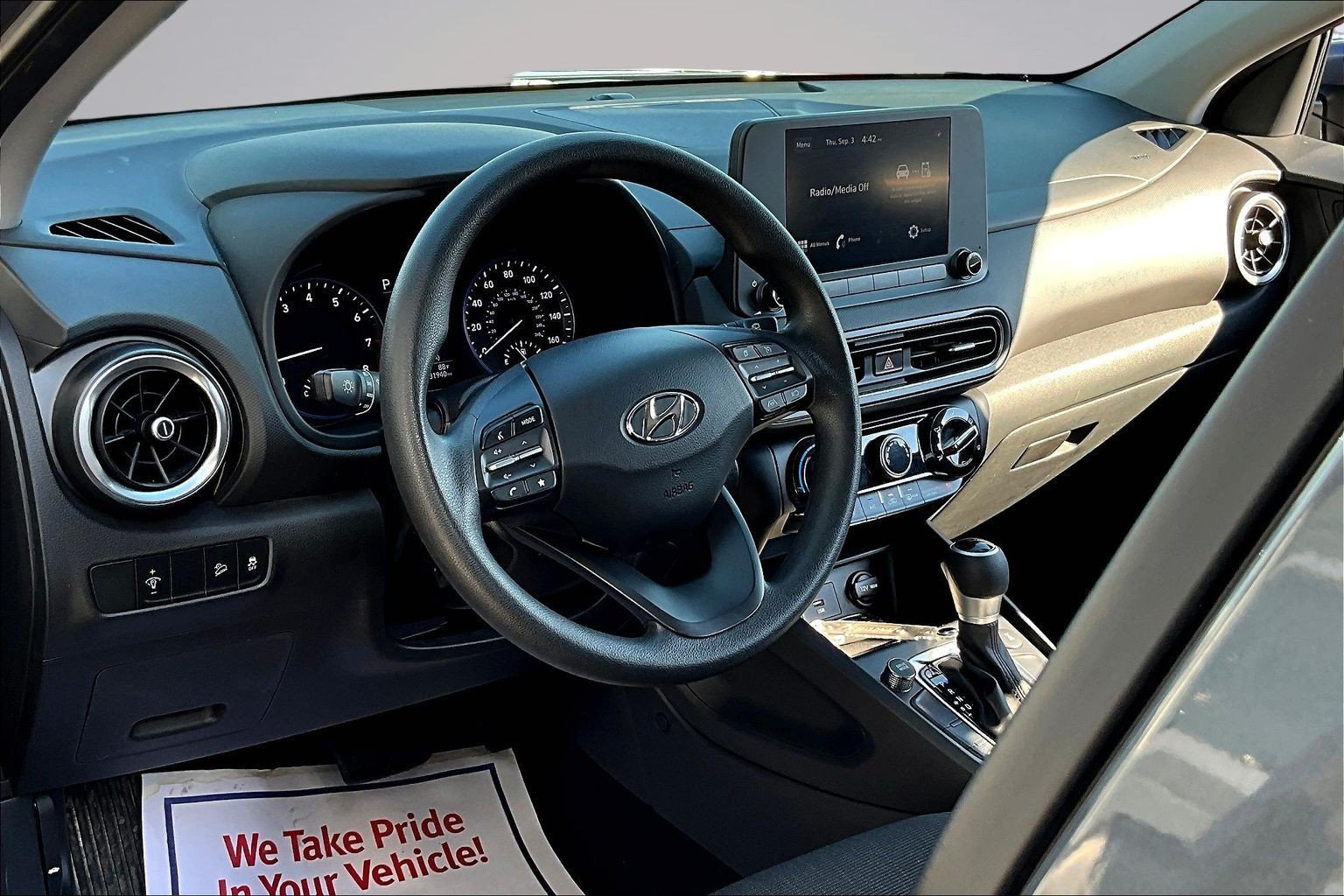 Used 2023 Hyundai Kona SEL w/ Cargo Package AWD/4WD image 16