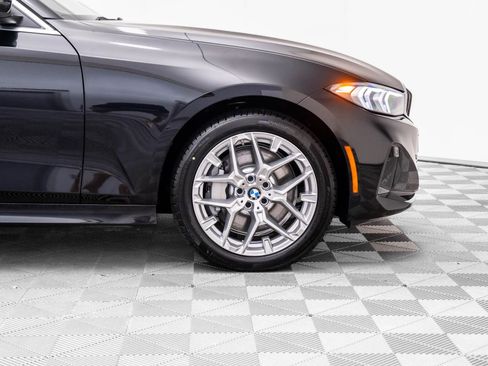 New 2025 BMW 330i xDrive Sedan w/ Premium Package AWD/4WD image 32