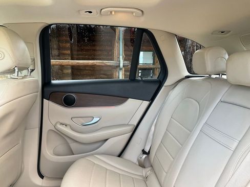 Used 2021 Mercedes-Benz GLC 300 image 20