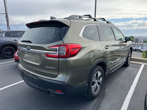 Used 2024 Subaru Ascent Premium w/ Convenience Package AWD/4WD image 4
