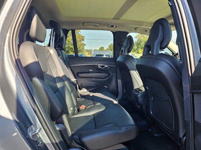Used 2020 Volvo XC90 T5 Momentum AWD/4WD image 13