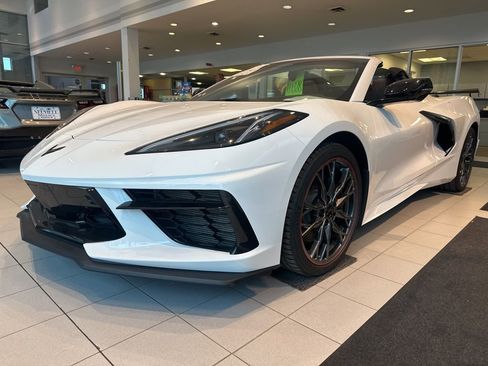 Used 2025 Chevrolet Corvette Stingray Premium Conv w/ Z51 Performance Package image 1