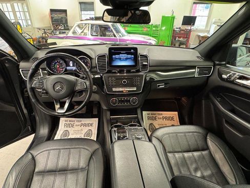 Used 2018 Mercedes-Benz GLE 350 4MATIC image 3