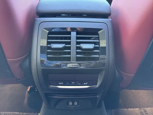 Used 2024 BMW X3 sDrive30i w/ Premium Package RWD image 14