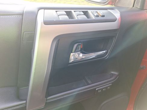 Used 2020 Toyota 4Runner Limited image 16