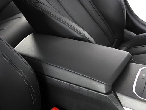 Certified 2023 BMW 330i Sedan RWD image 16
