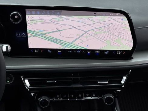 New 2025 Chevrolet Traverse LT w/ Enhanced Driving Package image 13