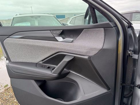 New 2026 Volkswagen Tiguan S image 13