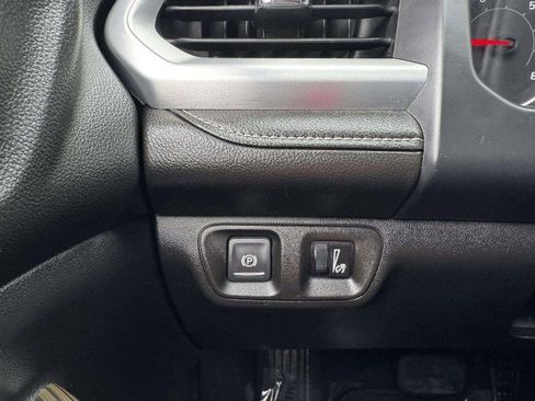 Used 2020 GMC Acadia SLE image 24