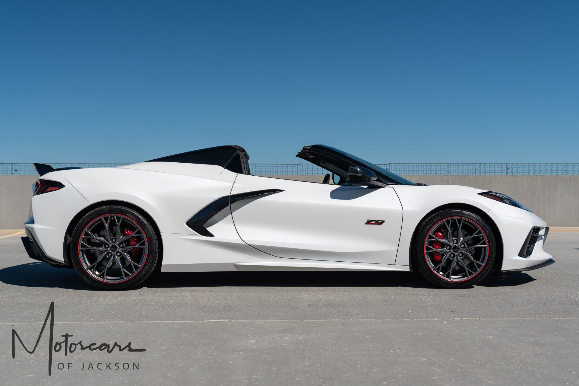 Used 2023 Chevrolet Corvette Stingray Premium Conv w/ Z51 Performance Package RWD image 9