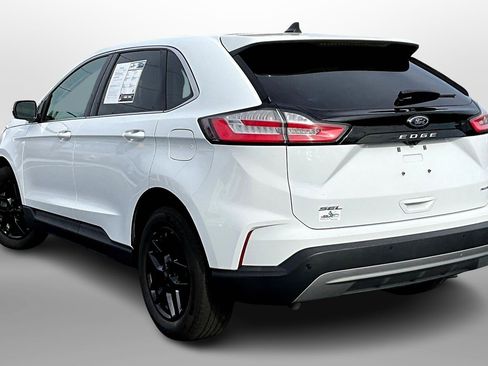 Used 2023 Ford Edge SEL image 10