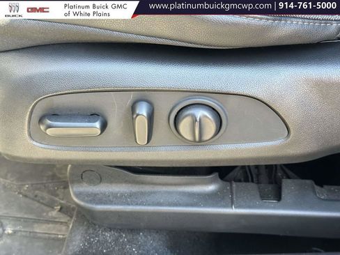 Used 2023 Buick Encore GX Essence w/ Experience Buick Package image 22