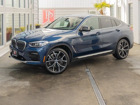 Used 2020 BMW X4 xDrive30i w/ Convenience Package AWD/4WD image 2