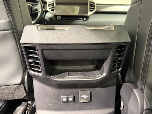 New 2026 Toyota Tundra Limited AWD/4WD image 21