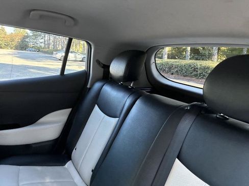Used 2014 Nissan Leaf SV w/ Premium Package FWD image 24