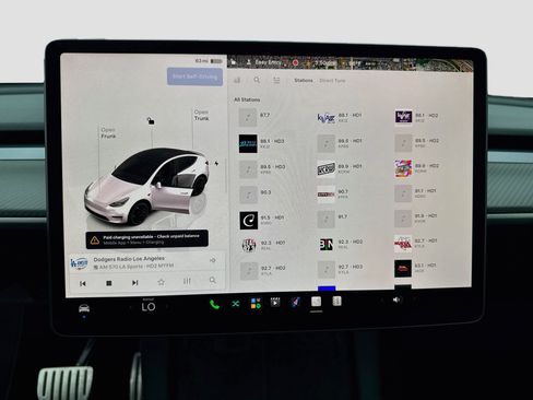 Used 2023 Tesla Model Y Performance AWD/4WD image 11