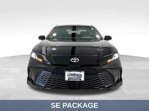 Used 2026 Toyota Camry SE AWD/4WD image 3