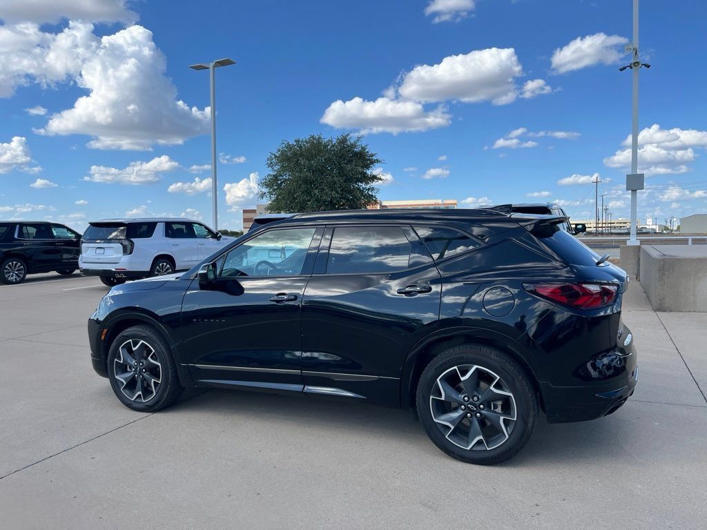 Used 2020 Chevrolet Blazer RS w/ LPO, Cargo Package FWD image 3