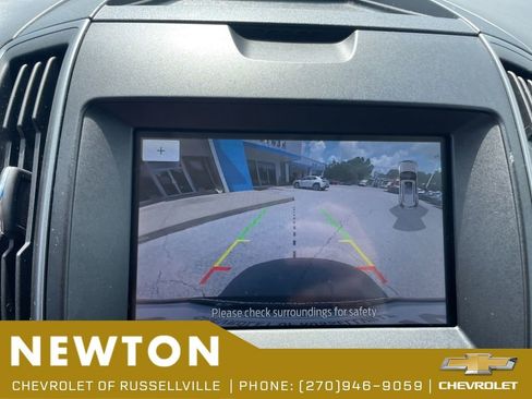 Used 2020 Ford Edge SE AWD/4WD image 10