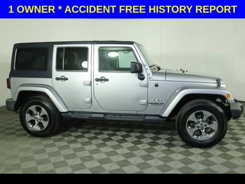 Used 2016 Jeep Wrangler Unlimited Sahara w/ Trailer Tow Group AWD/4WD image 2
