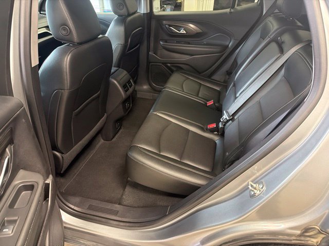 Used 2024 GMC Terrain SLT AWD/4WD image 34