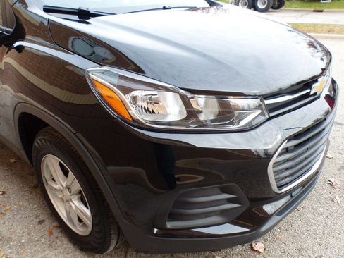 Used 2019 Chevrolet Trax LS image 26
