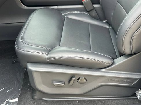 New 2026 Ford Expedition Platinum w/ Stealth Appearance Package AWD/4WD image 14