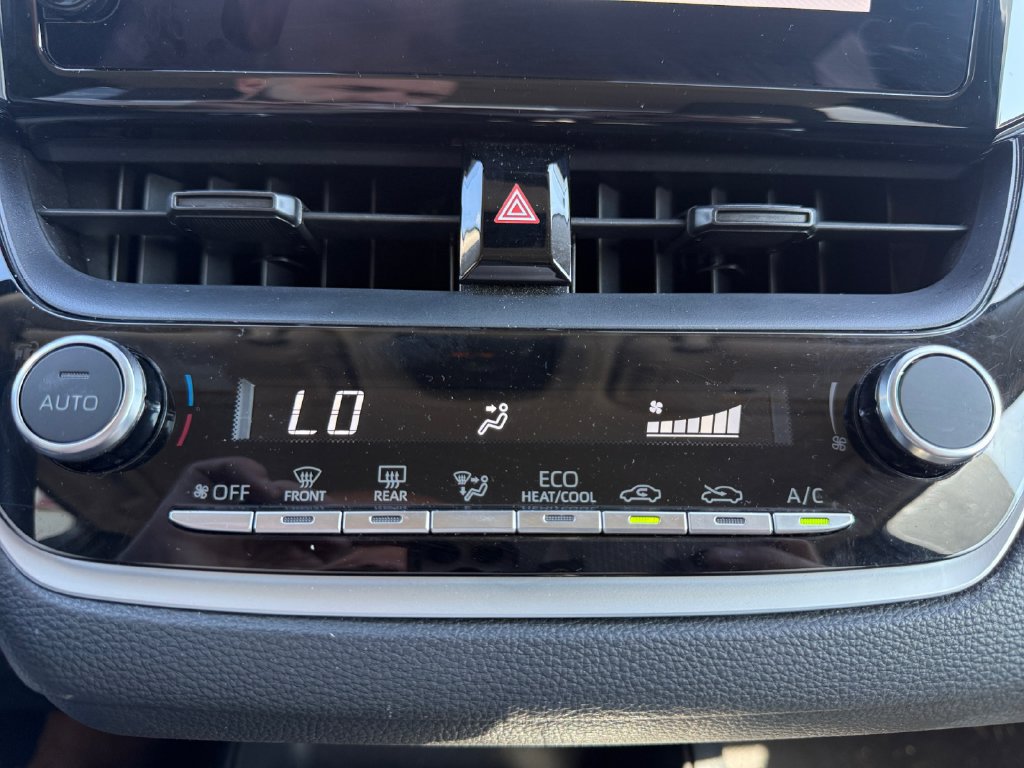 Used 2024 Toyota Corolla LE FWD image 28