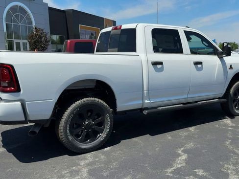 New 2026 RAM 2500 Tradesman AWD/4WD image 7