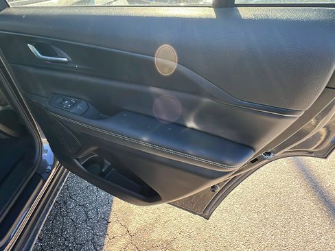 Used 2024 Jeep Grand Cherokee L Laredo w/ Luxury Tech Group I image 19