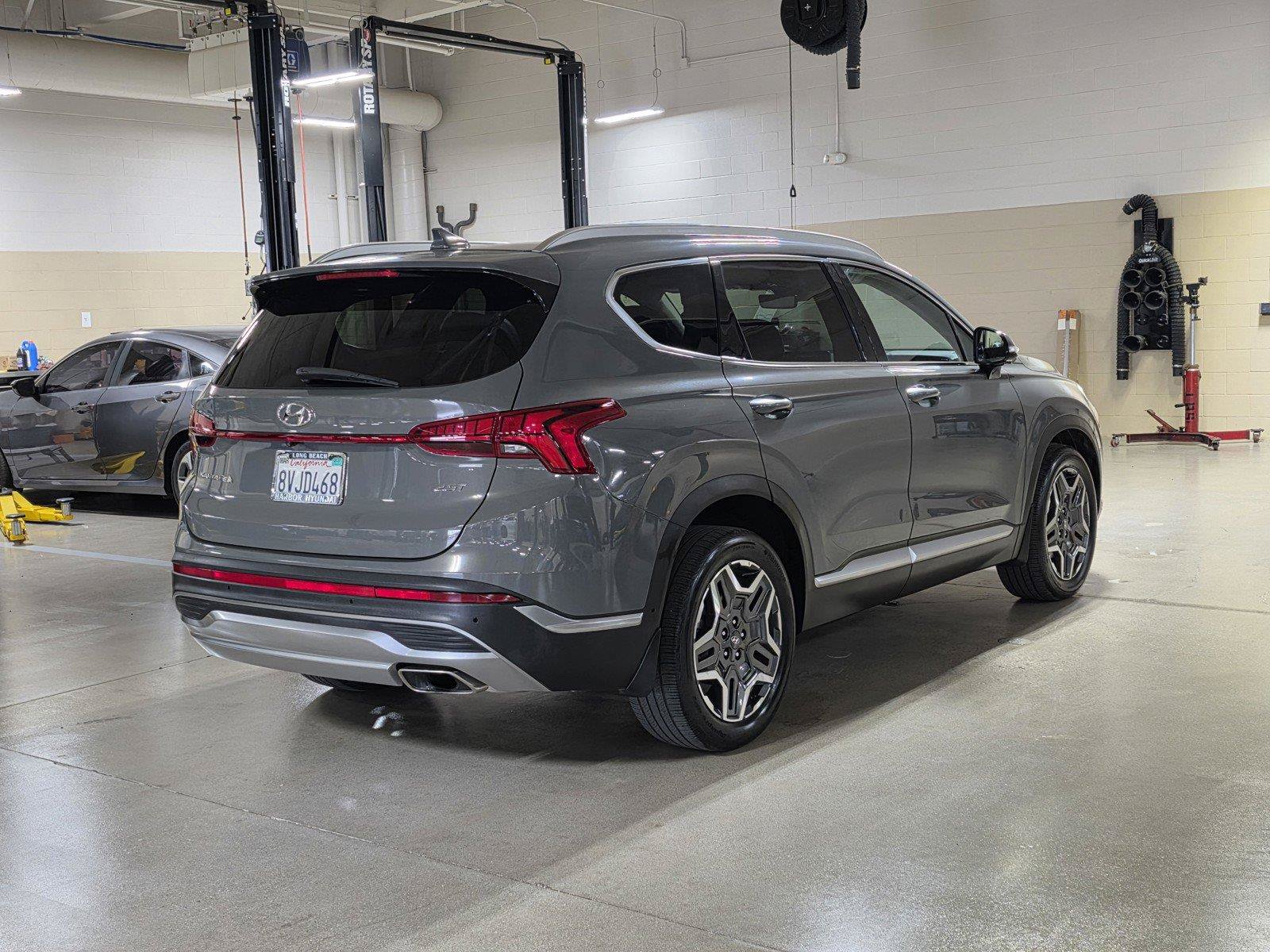 Used 2021 Hyundai Santa Fe Limited FWD image 7