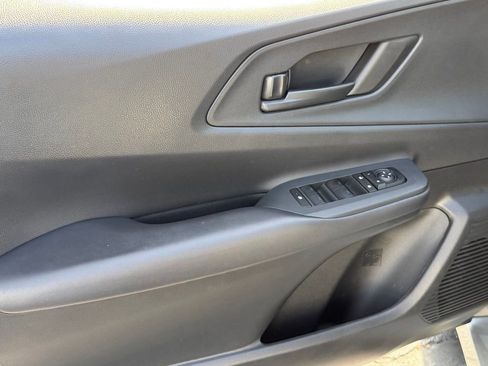 Used 2024 Toyota Prius Prime SE FWD image 18