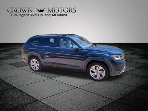 Used 2023 Volkswagen Atlas SE w/ Panoramic Sunroof Package AWD/4WD image 2