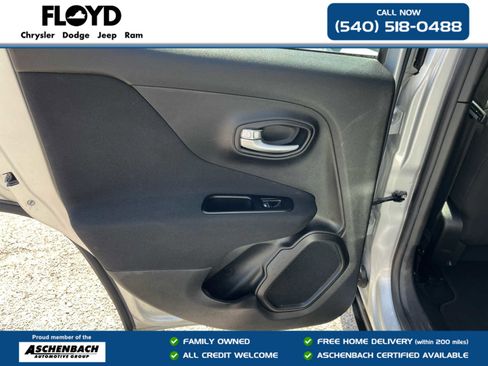 Used 2021 Jeep Renegade Sport image 22